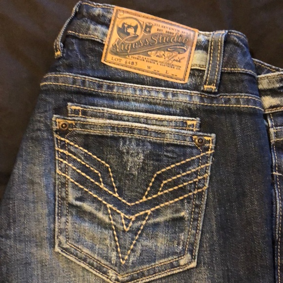 vigoss distressed jeans